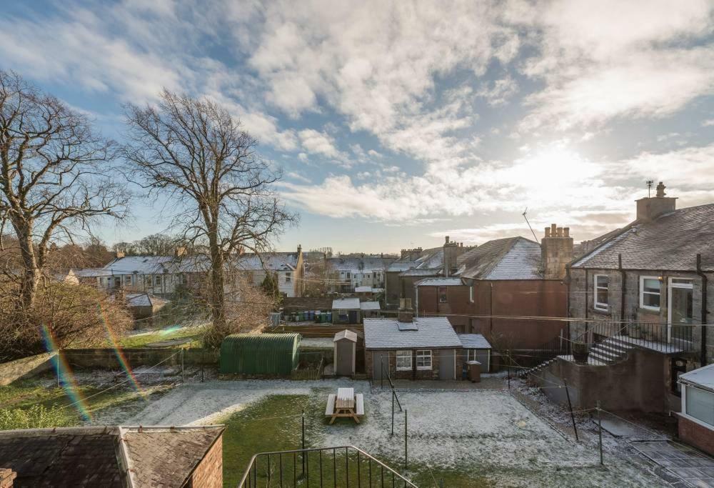 Brucefield Avenue, Dunfermline Apartment Exterior photo